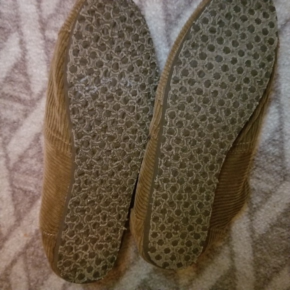 Bobs slip on golden caramel ballet flats - Picture 4 of 4